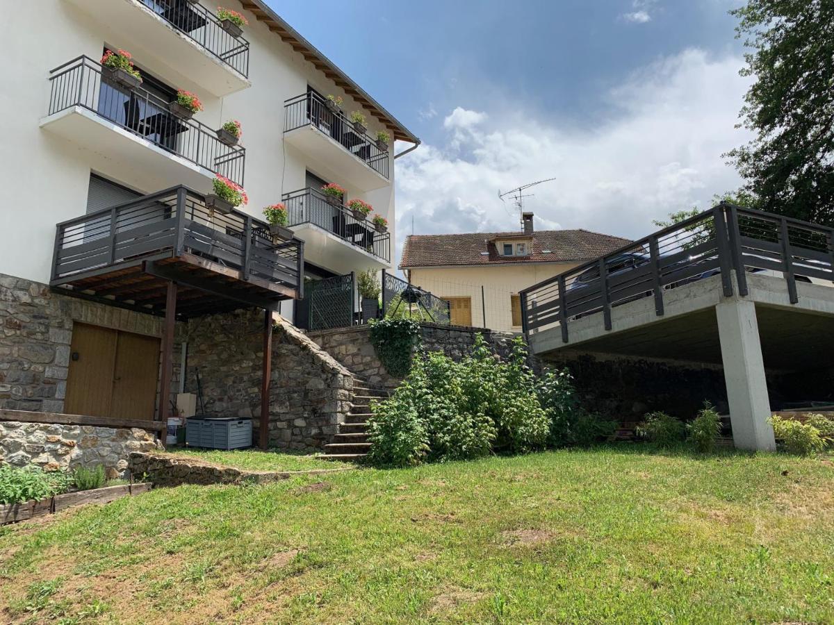 Les Balcons Montagnards Apartment *